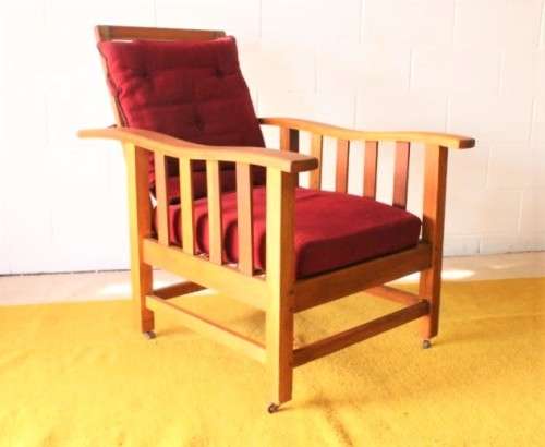**RS17** Wonderful vintage solid oak Morris chair on castors w/ upholstered cushions in red fabric