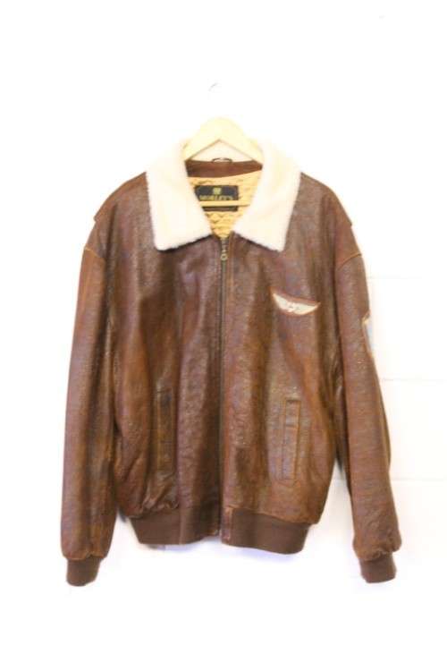 **RS17** Awesome gents brown genuine leather bomber jacket w/ quilted lining & faux sheepskin collar