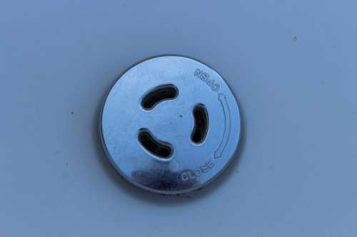 A fantastic Libra corner 6-jet spa bath jacuzzi with a Speck Pump Aqua-1000 pump motor