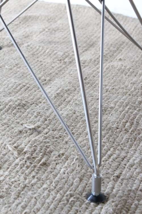 **RS17** A stylish and modern "shaped" upholstered restaurant style dining chair - bid per chair