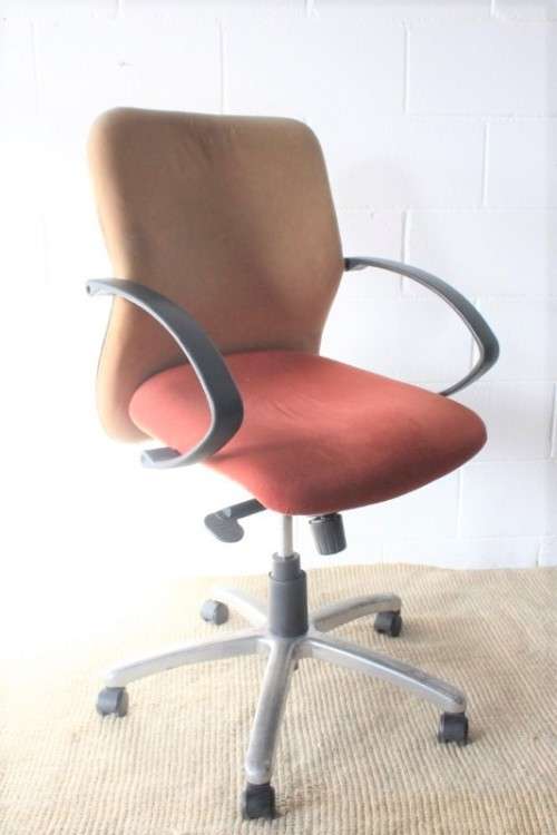 **RS17** Modern styled height-adjustable swivel office chair in burnt orange & mustard colour fabric