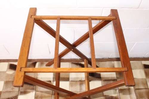 A superb & well made solid teak guest luggage stand in great condition; fold-able for easy storage