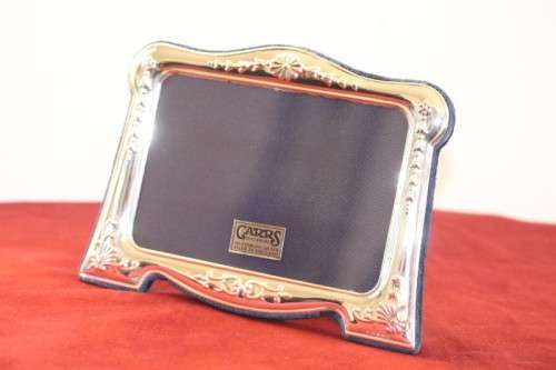Gorgeous ornately decorated British hallmarked "R Carrs" sterling silver free-standing picture frame