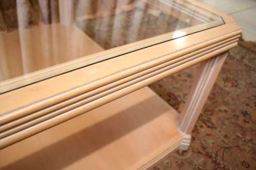 A very stylish Beechwood glass top centre coffee table with clean modern lines - stunning!!!