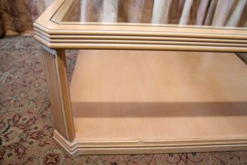 A very stylish Beechwood glass top centre coffee table with clean modern lines - stunning!!!