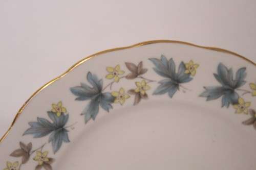 A wonderful vintage Queen Anne fine porcelain tea set including the milk jug and sugar bowl