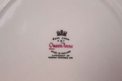**RS17** Fabulous vintage Queen Anne fine porcelain tea trio including the cup, saucer & cake plate