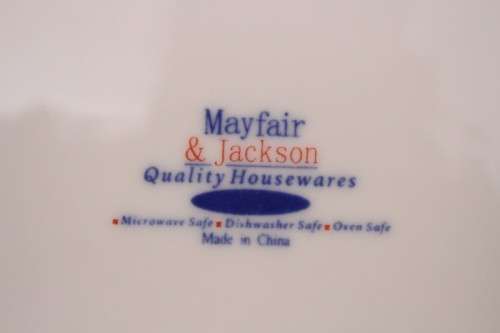 A larger modern styled square serving bowl by Mayfair & Jackson home wares - perfect for salads
