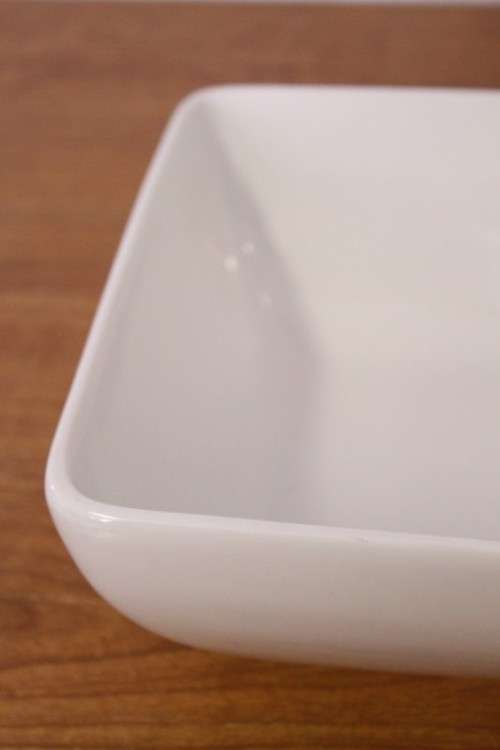 A larger modern styled square serving bowl by Mayfair & Jackson home wares - perfect for salads