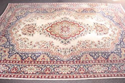 A stunning large 3m x 2m Turkish made Gumussuyu Topkapi Carpet in blue, green, creams & earthy tones