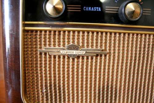 An amazing vintage Canasta Radio "Clipper Super" ornamental radio, perfect for restoration or spares