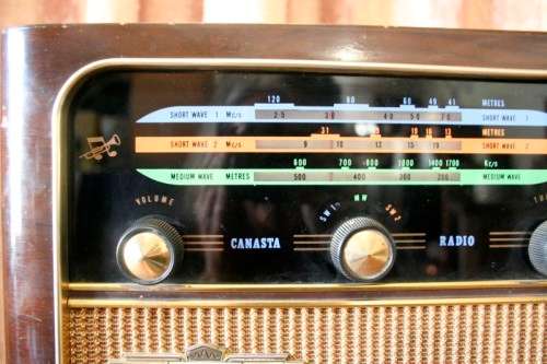 An amazing vintage Canasta Radio "Clipper Super" ornamental radio, perfect for restoration or spares