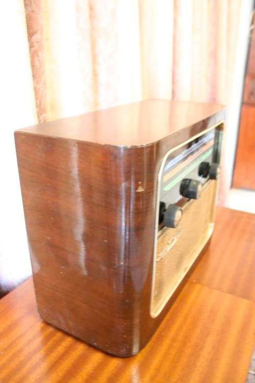 An amazing vintage Canasta Radio "Clipper Super" ornamental radio, perfect for restoration or spares