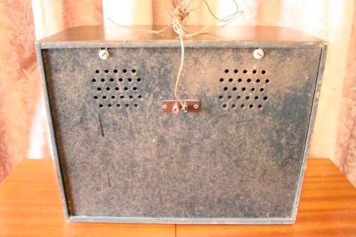 An amazing vintage Canasta Radio "Clipper Super" ornamental radio, perfect for restoration or spares