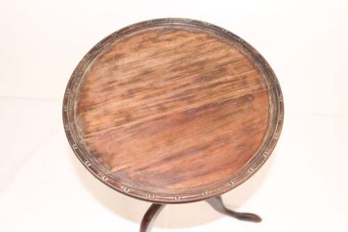 A stylish antique Edwardian mahogany round three-legged teapoy table/ occasional table