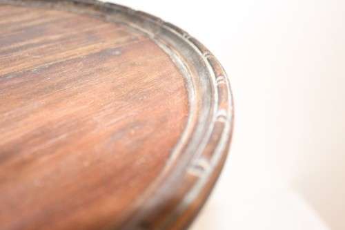 A stylish antique Edwardian mahogany round three-legged teapoy table/ occasional table