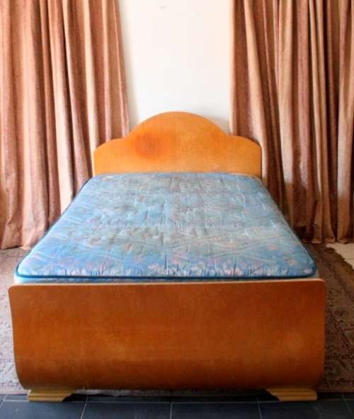 A vintage retro styled double (138cm)  bed incl. spring base, headboard, footboard & mattress