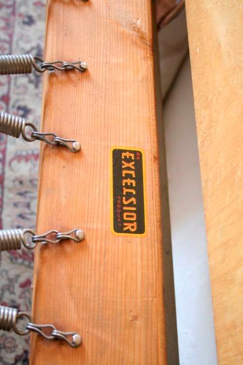 A vintage retro styled double (138cm)  bed incl. spring base, headboard, footboard & mattress