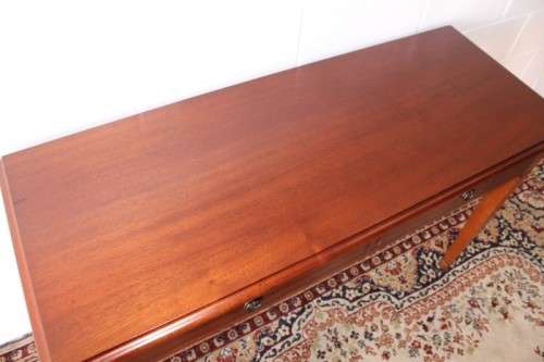 A stunning and well made quality double-drawer mahogany hallway/ console table with ring handles