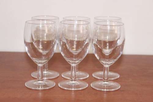 **RS17* An awesome set of six wine glasses in excellent condition - we have eight sets available
