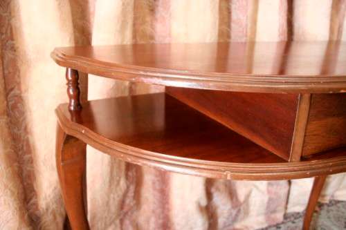 A beautiful vintage solid Imbuia scalloped edge Queen Anne half moon display/ occasional table