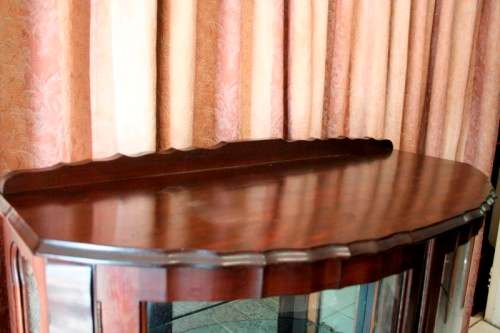 An exquisite ball & claw 2 glass door show cabinet w/ 2 bottom drawers, light and brass handles!!