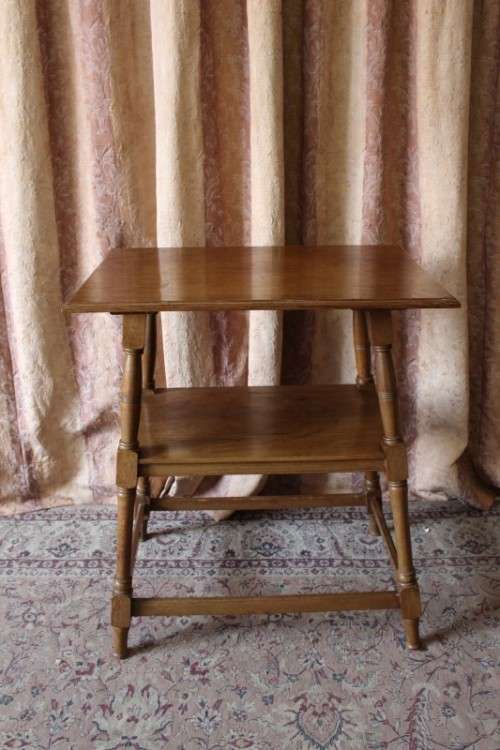 A vintage Oak two tier display table! Lovely as a display, plant or side table-Lifespace Sale
