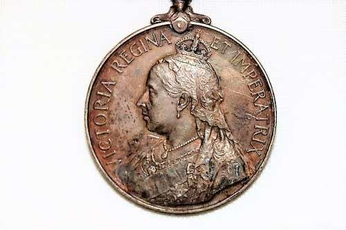 A superb "King's" and "Queen's" South African Medal set with clasps for the 2nd Boer War & campaigns