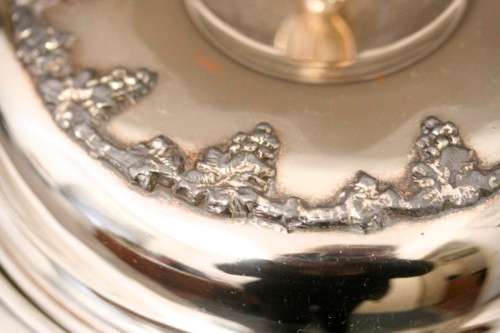 A beautiful Seranco grape pattern silver plated & lidded vegetable table bowl!