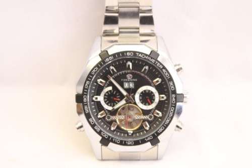 An awesome and good looking gents "Forsining" Automatic metal-cased wrist watch w/ date window