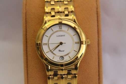 A fantastic 23k gold plated white-dial Lucent Diacoat quarts gents dress watch with spare links