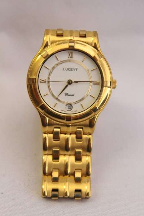 A fantastic 23k gold plated white-dial Lucent Diacoat quarts gents dress watch with spare links