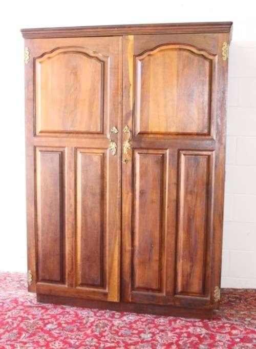 An awesome vintage solid Imbuia 2-door wardrobe with ample hanging space and packing space