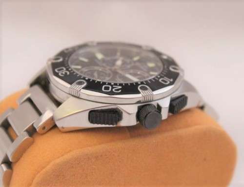 An awesome gents Rotary AquaSpeed watch with Dive-meter & date window & sapphire Crystal glass