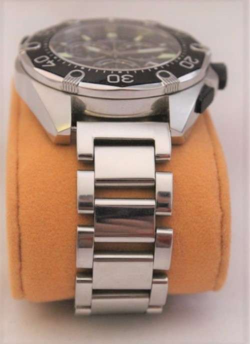 An awesome gents Rotary AquaSpeed watch with Dive-meter & date window & sapphire Crystal glass
