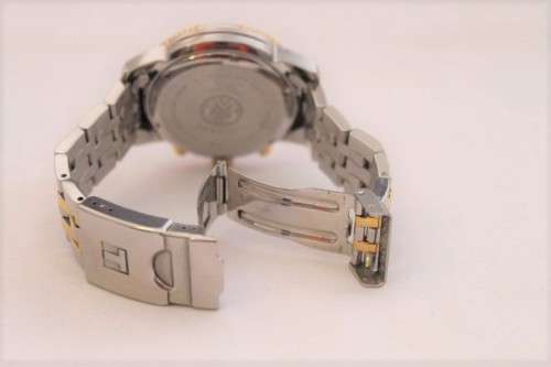 A superb Tissot PRS200 stainless steel and gold plated gents sports watch w/h Sapphire crystal glass