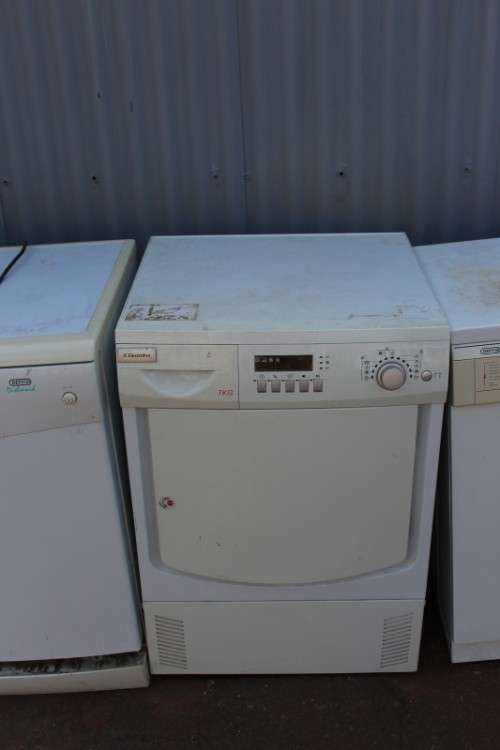A "Job Lot" of appliances incl Speed Queen, Electrolux and Defy for service or spares/ parts.