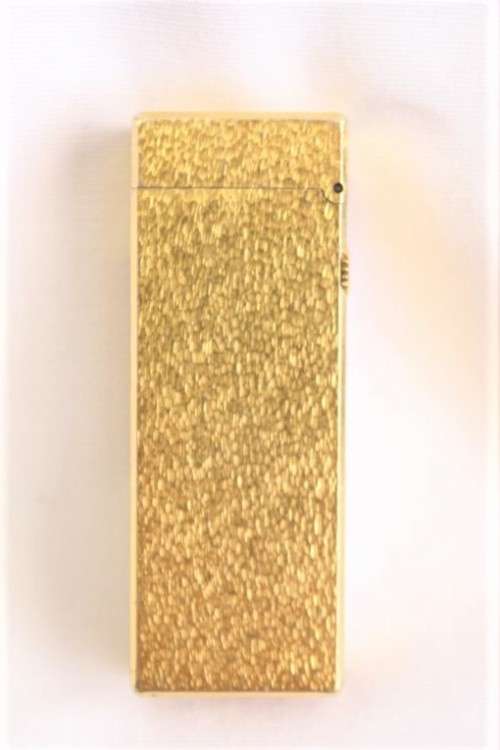 A stunning vintage (c1985) gold plated Dunhill Rollagas lighter in its box in working condition