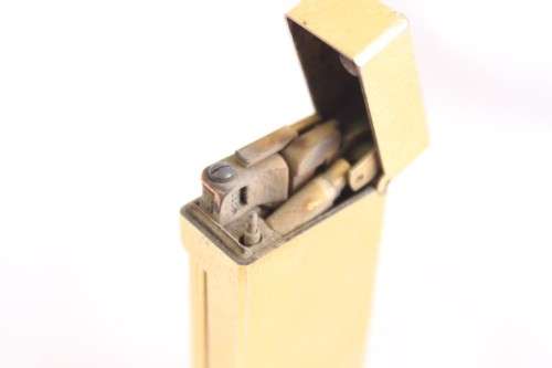 A stunning vintage (c1985) gold plated Dunhill Rollagas lighter in its box in working condition