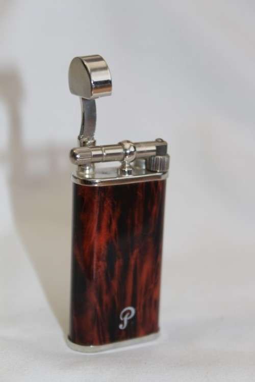 A stylish original (brown marble) Peterson pipe lighter in its original box in stunning condition