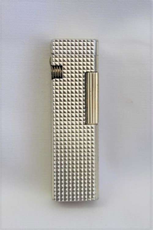 A stunning vintage (c1970's) silver plated (silvertone) textured original Colibri of London lighter
