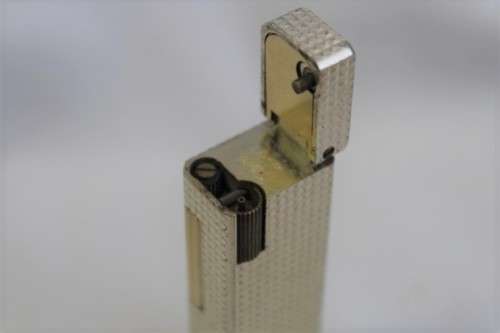 A stunning vintage (c1970's) silver plated (silvertone) textured original Colibri of London lighter