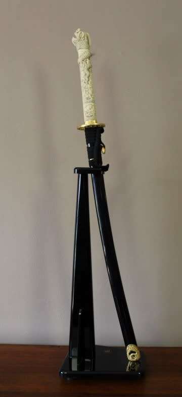 A superb authentic Spanish Marto Toledo Highlander Connor Katana dragon sword. Amazing!!!!