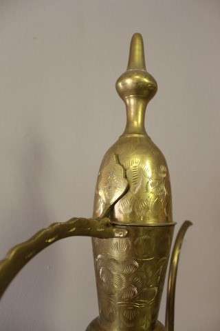 A beautiful large vintage solid brass Aftaba with ornate hand chased detailing. Fabulous!!!!