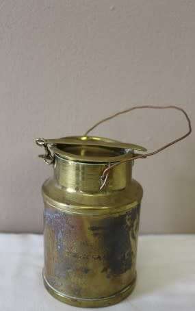 A fabulous set of 5 vintage brass cream canisters with loads of charm & character. Lifespace Sale