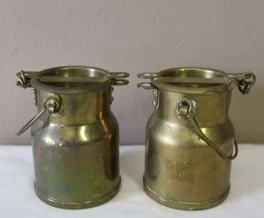 A fabulous set of 5 vintage brass cream canisters with loads of charm & character. Lifespace Sale