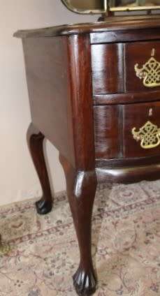 A gorgeous vintage solid Imbuia ball & claw dressing table w 5 drawers, large mirror & brass handles