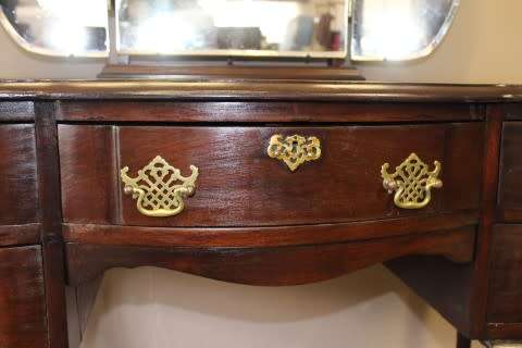 A gorgeous vintage solid Imbuia ball & claw dressing table w 5 drawers, large mirror & brass handles