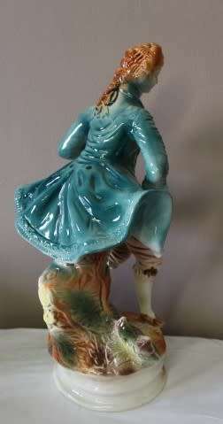 A magnificent large pair of Victorian figurines of a lady and man, exquisite display pieces!!!