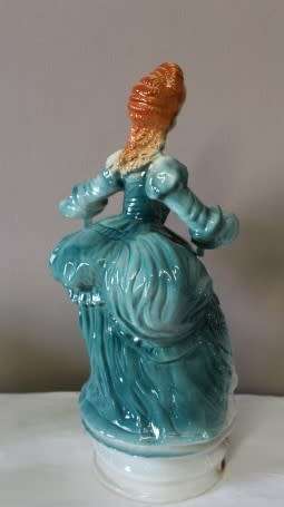 A magnificent large pair of Victorian figurines of a lady and man, exquisite display pieces!!!